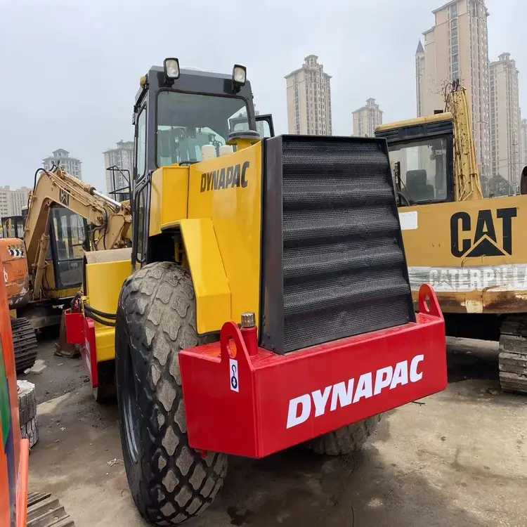 Gebrauchte Dynapac 301D 12 Tonnen Compact ing Road Roller