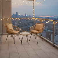 Ensemble de mobilier de jardin moderne et minimaliste, léger, trois pièces : canapé en osier, table en verre et aluminium, pour hôtel, villa, entrée.