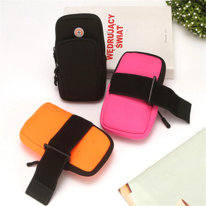 Bracelet de sport mains libres Stay Active pour la course à pied, le jogging et la salle de sport - Product Image 6
