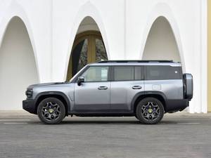 Jetour Traveler C-DM (Shanhai T2) 2025 Edición Extendida 206km XWD 7 Plazas 2399 L de Combustible Ideal para Todoterreno/Ciudad/Autopista/Familia - Product Image 4