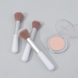 Blush <b>Brush</b> Foundation <b>Brush</b> Powder <b>Brush</b> Contour <b>Brush</b> Portable Makeup <b>Brush</b> Beauty Tool Synthetic Fibers Plastic Handle <b>Round</b> - Product Image 3