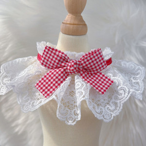 إكسسوارات الحيوانات الأليفة بالجملة: وشاح للكلاب والقطط بتصميم أميرة، مزين بالزهور والدانتيل، من البوليستر، مع ربطة عنق مزخرفة - Product Image 1