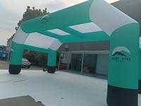 Arche publicitaire gonflable en tissu Oxford imprimé en couleur avec souffleur d'air électrique pour l'entrée des équipes