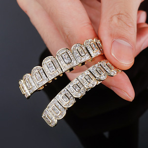 Nuovo Arrivo Set Grills per Denti Hip Hop Placcato Oro 18K con Zirconi Quadrati a Scala Effetto Diamante, Grills Superiore e Inferiore Stile <span class=keywords><strong>Rap</strong></span> - Product Image 6
