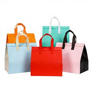 Food Grade Insulated Non-woven Foldable Cooler Bag with Zipper Closure Customizable Disposable Takeout Cake Bag - Product Image 2