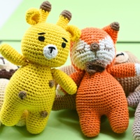 Nouvelles hochets créatifs faits main en tissu tricoté au crochet, peluches d'animaux marins, emballage en sachet, jouet DIY pour enfants