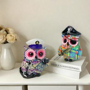 Adorno de Resina Epoxi con Diseño de Búho Pirata Artístico y Colorido, Decoración Artesanal para el Hogar, Sala de Estar u Oficina, Regalo - Product Image 2