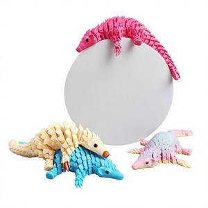 Produit phare : Figurine d'animal articulée en verre imprimée en 3D, représentant un pangolin congelé, échelle 1/12, pour décoration de bureau - Product Image 5