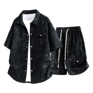 Ensemble homme été décontracté : chemise et short à manches courtes, style rétro américain, logo personnalisé, tie-dye, coupe ajustée. - Product Image 1