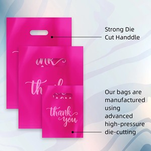 Sac de shopping personnalisé YC avec nom de marque, sac d'emballage pour vêtements de boutique avec logo imprimé, sacs en plastique LDPE à poignée découpée - Product Image 4
