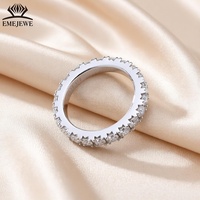 EMEJEWE Bague de fiançailles empilable en argent sterling S925 avec moissanite ronde de 3 mm, sertie sur toute la surface, polie et lisse