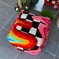 Design innovant Logo personnalisé Aiguille à poinçonner touffetée à la main Coussin de siège au sol Coussins tuftés