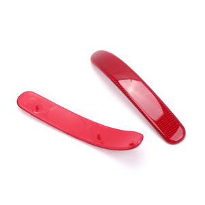 Réflecteurs de feux arrière en forme de ménisque, matériau ABS, coupelles de lampe auto-adhésives gauche/droite, rouge, LED 5050, transmittance >90% - Product Image 3