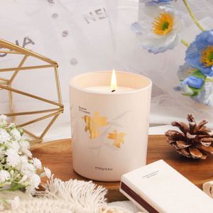 Bougie en cire de soja parfumée à la gardénia dans un pot en céramique 160g, décoration minimaliste pour la maison, aromathérapie, imprimé floral, forme cylindrique - Product Image 2