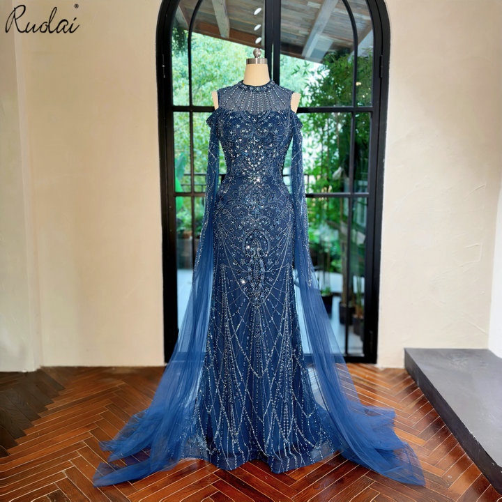 open lace back dress La Femme Long Lace Mermaid Prom Dress main image 0