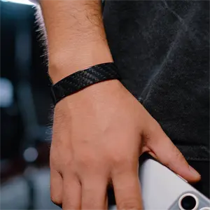 Personalizado ultra moda 3K full bracelete da fibra do carbono/pulseira presente fibra do carbono para homens/mulheres