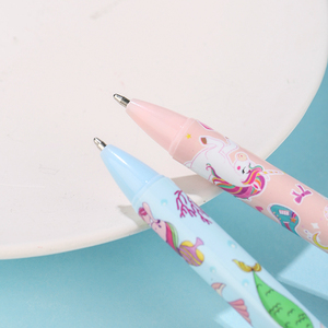 सस्ते प्रचार पेन, प्यारा कार्टून पैटर्न बॉलपॉइंट पेन रिट्रेटेबल ब्लैक स्याही, लड़कियों की हॉट सेलिंग के लिए 1.0 मिमी टिप - Product Image 5