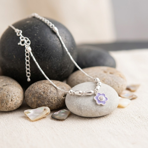 Tobillera de Plata de Ley 925 para Bebé con Dije de Flor Morada, Cadena Delicada con Cuentas, Ajustable, Linda Joyería para Pies de Bebés y Niños - Product Image 3