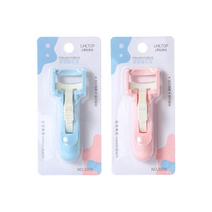 ที่ดัดขนตา LMLTOP รูปทรงอุ้งเท้าแมว ทำจากพลาสติก ใช้งานง่าย พกพาสะดวก อุปกรณ์แต่งหน้าสำหรับผู้หญิง ดูแลความงาม - Product Image 3