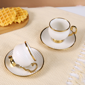 แก้วกาแฟเซรามิกพอร์ซเลนสำหรับขายส่ง แก้วคาปูชิโน่ เอสเพรสโซ่ ชุดถ้วยกาแฟและจานรอง - Product Image 4