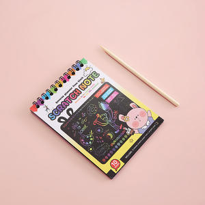 Arc-en-ciel magique papier à gratter noir feuilles à gratter Notes cartes conseils Doodle Pads artisanat projets Kit <span class=keywords><strong>pour</strong></span> enfants adultes <span class=keywords><strong>anniversaire</strong></span> - Product Image 5