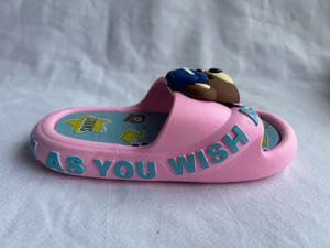 รองเท้าแตะลายการ์ตูนสีชมพูสำหรับผู้หญิงพร้อมพื้นรองเท้า EVA กันลื่นสำหรับใส่ในบ้านทุกฤดูกาล - Product Image 1