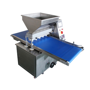 Machine de fabrication de biscuits <span class=keywords><strong>Macaron</strong></span> à bas <span class=keywords><strong>prix</strong></span> Machine de dépôt de gâteau Madeleine - Product Image 2