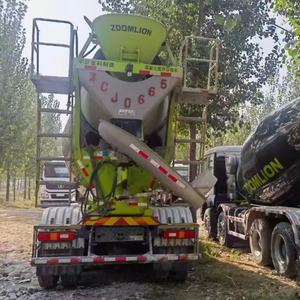 Camión Mezclador de Concreto Usado Zoomlion de 10 CBM, en Buen Estado, Portátil, con 900 Horas de Uso, Disponible en Stock - Product Image 2