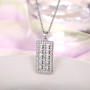 Collana con Pendente in Oro Bianco, Cristalli e Strass, Design Geometrico, Incastonatura a Canale, Catena Box, Unisex, Lusso per Uso Quotidiano - Product Image 1