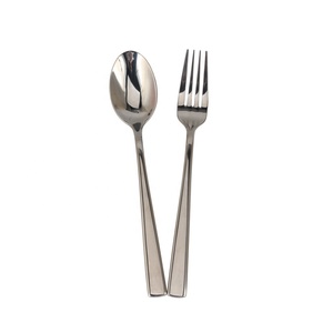 ชุดเครื่องเงินทอง24กะรัตประกอบด้วยมีดช้อนส้อมสำหรับใช้ในบ้านชุดเครื่องครัวโรงแรม - Product Image 1