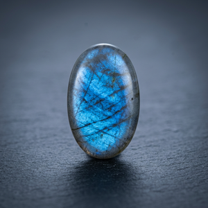 Piedras Preciosas Sueltas de Labradorita Azul Natural, Corte Ovalado, Certificadas por Terceros, Lote al por Mayor de Gopika Exports para la Fabricación de Joyas - Product Image 1
