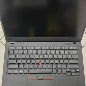 ThinkPad X1 Carbon 2020 สภาพ 95% ใหม่ รุ่น I7-10th Gen หน้าจอสัมผัส 14 นิ้ว แรม 16GB SSD 512GB แล็ปท็อปบางเฉียบสำหรับธุรกิจ ThinkPad X1 Ca - Product Image 1