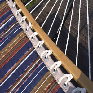 डीलक्स घुमावदार बांस रजाई बना हुआ तकिया तह के साथ झूला झूला झूले - Product Image 2