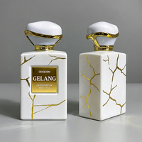 Flacon de parfum personnalisé élégant 30 ml 50 ml Flacon de parfum carré en verre blanc 100 ml Flacon de parfum vide avec emballage boîte