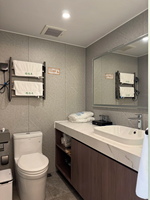 Capsule spatiale de luxe entièrement meublée, maison mobile préfabriquée prête à l'emploi avec salle de bain pour le glamping, les centres de villégiature et les entreprises