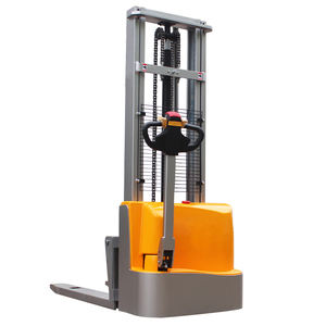 Montacargas Eléctrico Crown de 1500 kg de Capacidad de Elevación, 3000 mm, con Batería, Automático, Tipo Caminante, Apilador Totalmente Eléctrico - Product Image 2