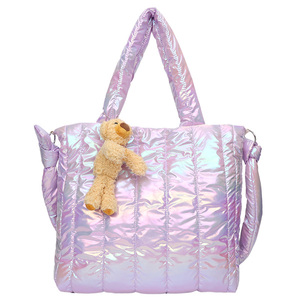 Sac à main matelassé en nylon avec logo personnalisé, couleur dégradée, sac fourre-tout rembourré, sac à bandoulière pour femme, sac en nylon matelassé et gonflé - Product Image 1