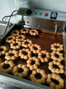 Máquina para Hacer Mini Donas Eléctrica Automática y Semiautomática Estilo Pon <span class=keywords><strong>De</strong></span> Ring - Product Image 3