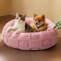 Lit pour animaux de compagnie en tissu pelucheux à motif géométrique, moderne et classique, lavable, chaud, pour chat d'intérieur, emballage en carton