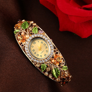 Reloj de Pulsera Floral Colorido para Mujer, Reloj de Cuarzo Analógico con Cristales, Elegante Regalo - Product Image 3