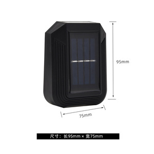 Lámpara Solar de Pared para Exteriores Ly, 4 LED, Impermeable, con Sensor Inductivo, para Jardín o Patio, Luz Blanca Cálida - Product Image 3