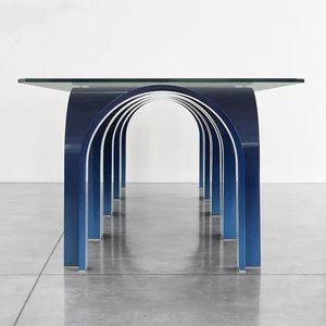 Tavolo da Pranzo Moderno di Lusso Leggero, 12 Posti, con Piano <span class=keywords><strong>in</strong></span> <span class=keywords><strong>Vetro</strong></span> e Gambe <span class=keywords><strong>in</strong></span> Fibra di <span class=keywords><strong>Vetro</strong></span> Blu, Tavolo da Conferenza <span class=keywords><strong>a</strong></span> Forma di <span class=keywords><strong>Ponte</strong></span> ad Arco - Product Image 6