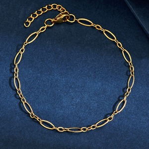 Bracelet en acier inoxydable gaufré de 3,5 mm de large pour femme, chaîne de cheville délicate avec chaîne d'extension réglable - Product Image 1