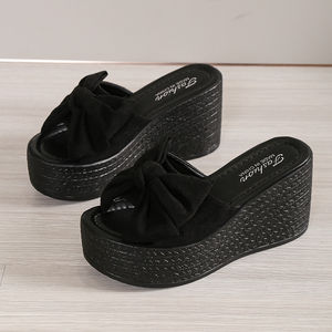 Nouvelles sandales d'été 2025 à talon compensé pour femme avec fleur décorative - Product Image 5