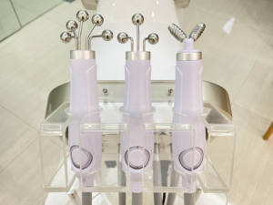 Appareil d'élimination des rides de la machine faciale à oxygène Starbelle 3 en 1 masseur facial rotatif - Product Image 3