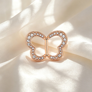 Pin Metálico con Forma de Mariposa y Pedrería, Accesorio de Moda para Bolsos de Lujo, con Recubrimiento Sin Níquel - Product Image 6