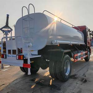 Carro <span class=keywords><strong>cisterna</strong></span> <span class=keywords><strong>de</strong></span> <span class=keywords><strong>agua</strong></span> potable <span class=keywords><strong>de</strong></span> <span class=keywords><strong>segunda</strong></span> <span class=keywords><strong>mano</strong></span> 4x2 <span class=keywords><strong>de</strong></span> 5000 litros, camión <span class=keywords><strong>cisterna</strong></span> <span class=keywords><strong>de</strong></span> acero inoxidable para <span class=keywords><strong>agua</strong></span> pura, leche fresca, entrega <span class=keywords><strong>de</strong></span> vino - Product Image 5