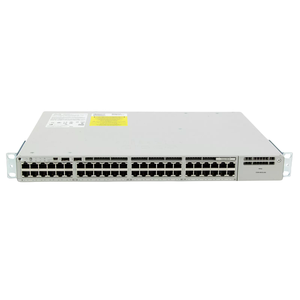 Commutateur réseau 48 ports 10/100/1000 de la série C9200, modèles C9200-48P-E et C9200-48T-A pour usage professionnel - Product Image 1