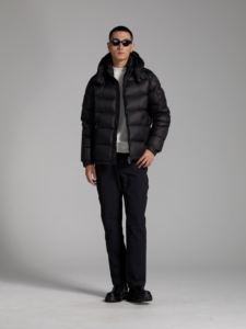 Veste matelassée en duvet blanc Bechance pour femmes, conçue pour le confort urbain en hiver - Product Image 6