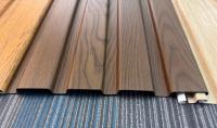 Panel de Techo de PVC Laminado de Madera con Diseño Nuevo a Precio de Fábrica 2026, Panel de Sofito con Instalación Fácil en Rejilla para Decoración